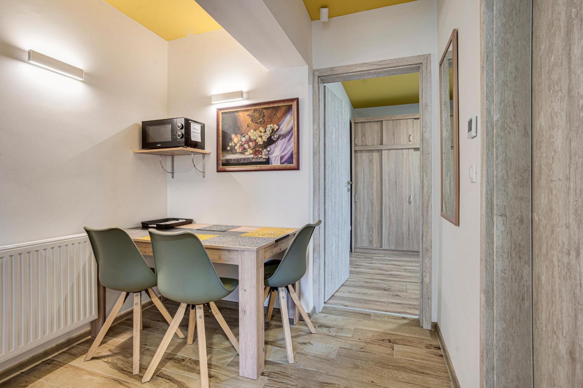 Magdi Vendeghaz A-B Apartment Celldömölk Exterior foto