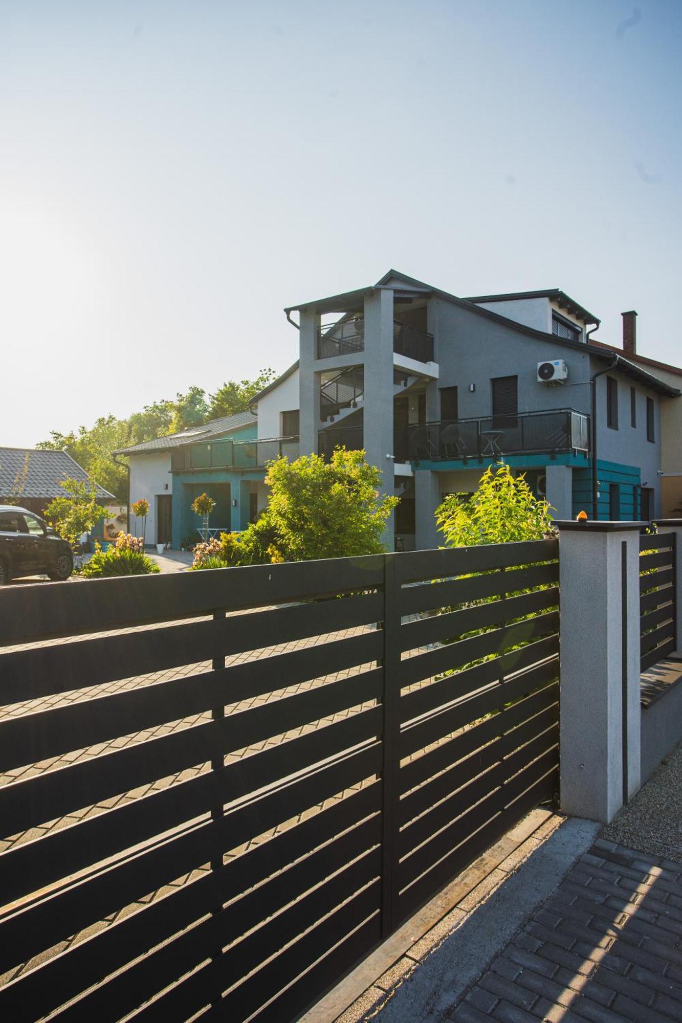 Magdi Vendeghaz A-B Apartment Celldömölk Exterior foto